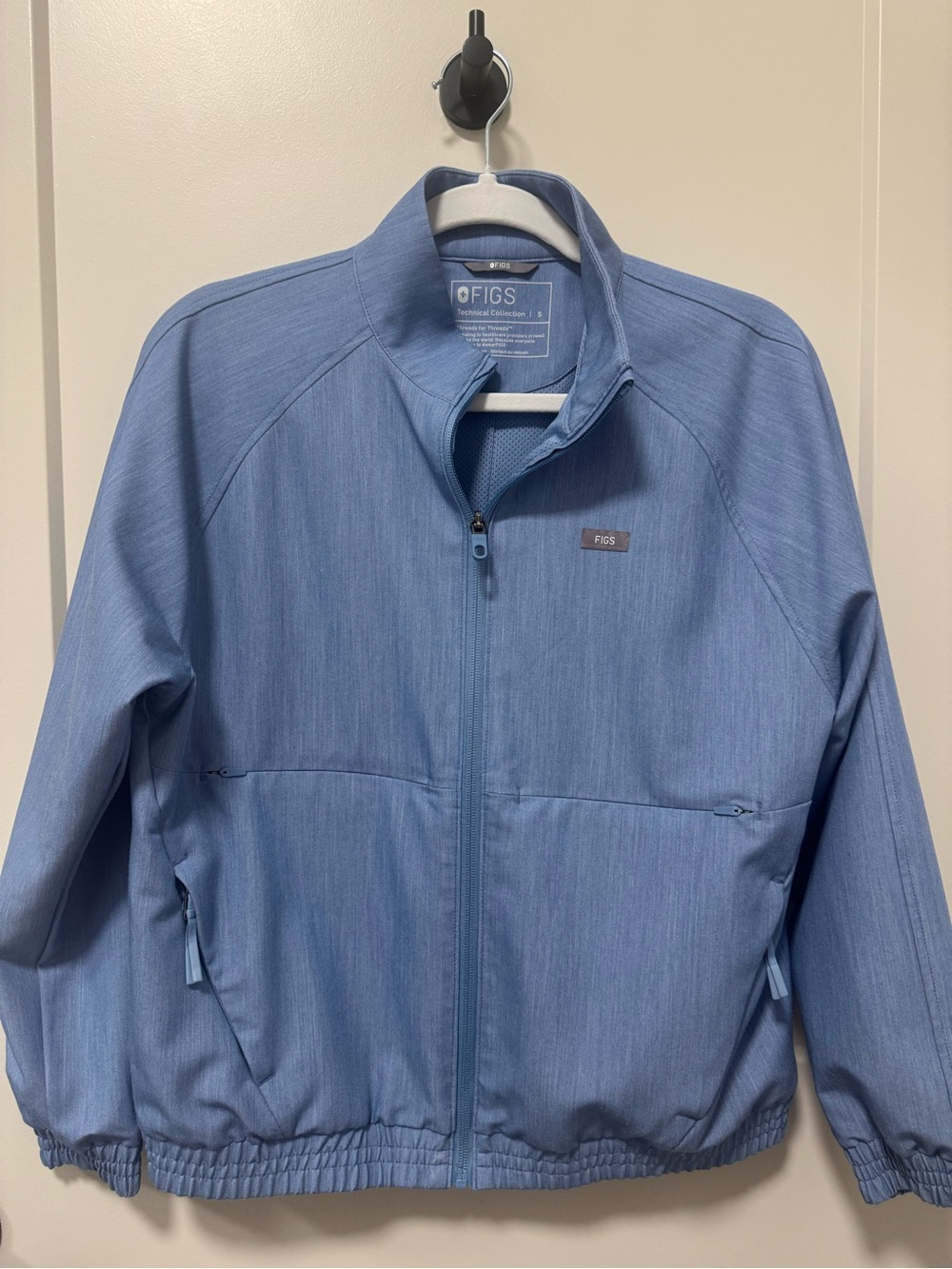 Figs scrub Sydney jacket size small